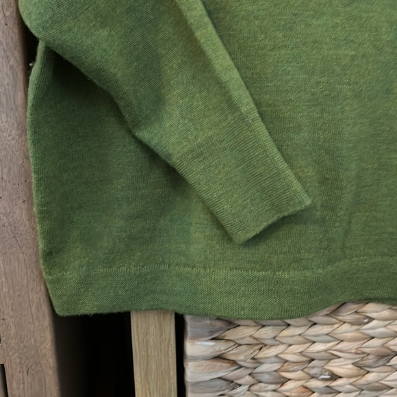 Green merino wool sweater - Picture 6 of 7